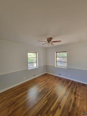 161 E Cherry Street, Cochran, GA 31014