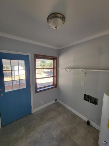 161 E Cherry Street, Cochran, GA 31014