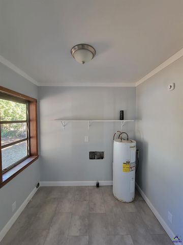 161 E Cherry Street, Cochran, GA 31014