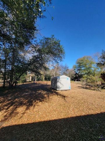 161 E Cherry Street, Cochran, GA 31014