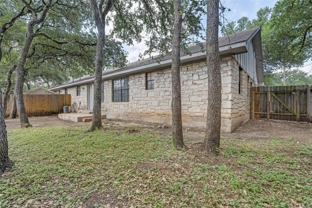 3801 Foust TRL A, Georgetown, TX 78628