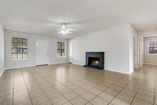 3801 Foust TRL A, Georgetown, TX 78628