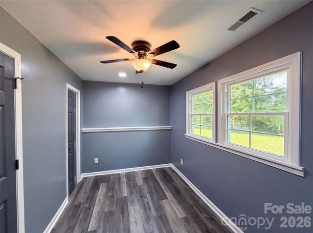 5601 Beaconsfield Road, Charlotte, NC 28214