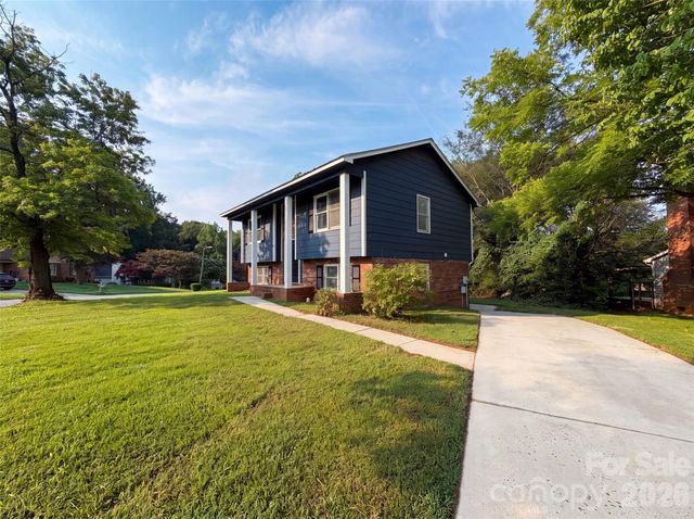 5601 Beaconsfield Road, Charlotte, NC 28214
