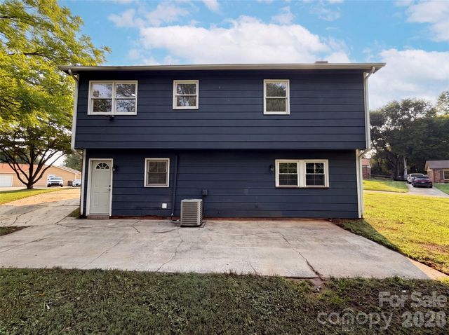 5601 Beaconsfield Road, Charlotte, NC 28214