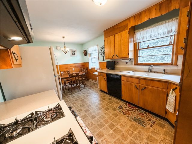 93 Capitol Street, Auburn, NY 13021