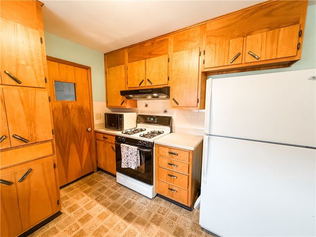 93 Capitol Street, Auburn, NY 13021