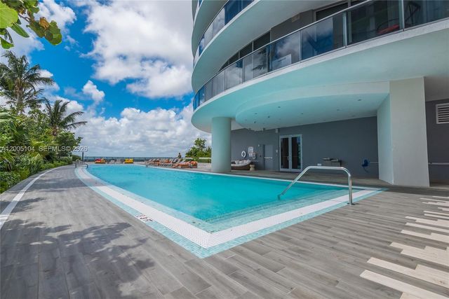 488 NE 18th Street 4515, Miami, FL 33132