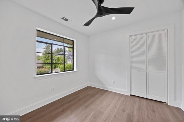 5424 21ST ST N, Arlington, VA 22205