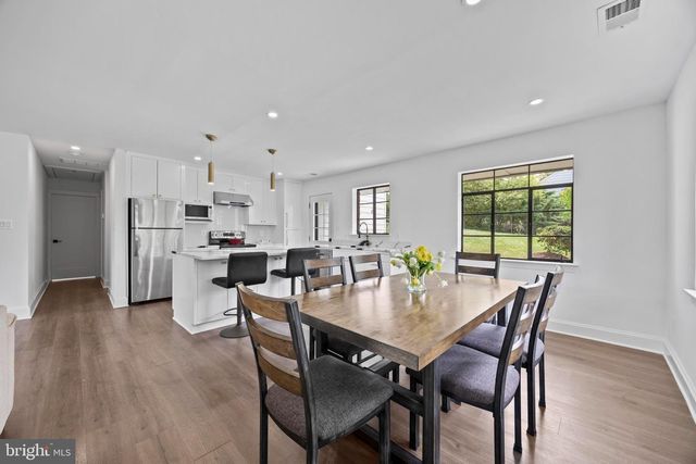 5424 21ST ST N, Arlington, VA 22205