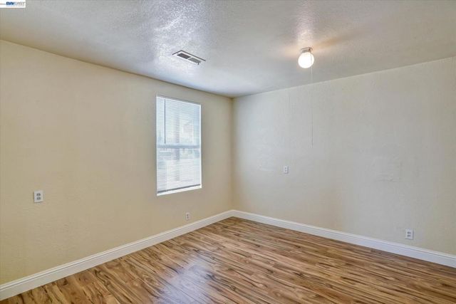 20332 Haviland Ave, Hayward, CA 94541