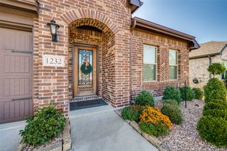 1232 Pleasant Knoll Trail, Aubrey, TX 76227