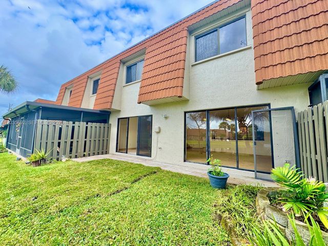 1415 SW 110th Way 1415, Davie, FL 33324