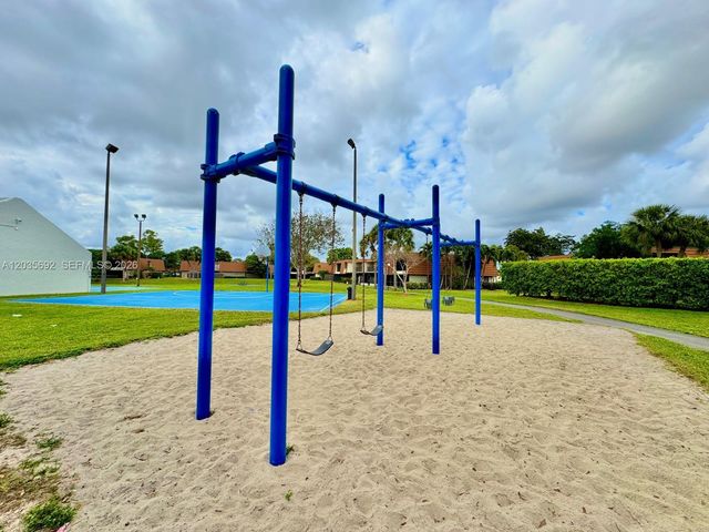 1415 SW 110th Way 1415, Davie, FL 33324