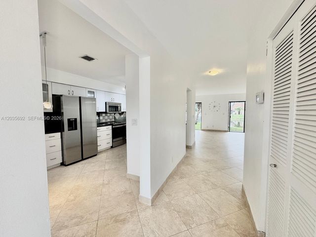 1415 SW 110th Way 1415, Davie, FL 33324