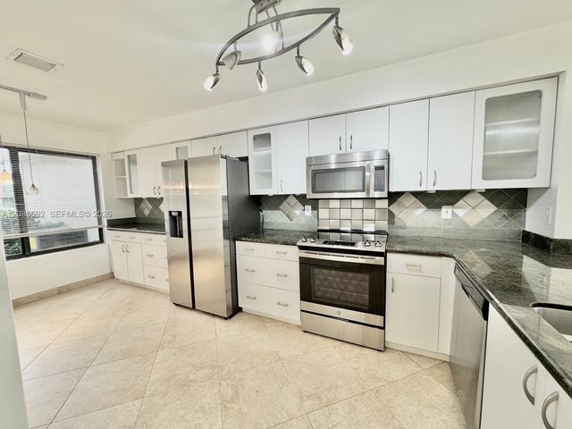 1415 SW 110th Way 1415, Davie, FL 33324