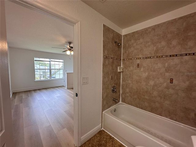 3725 S LAKE ORLANDO PARKWAY 4, Orlando, FL 32808