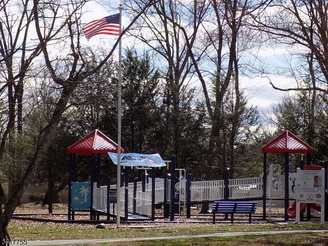 9 Baxter Pl, Pequannock Twp., NJ 07440