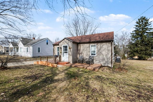 1008 W Grove Street, Greenville, MI 48838