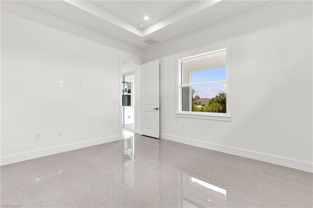 1120 32nd LN, Cape Coral, FL 33909