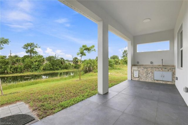 1120 32nd LN, Cape Coral, FL 33909