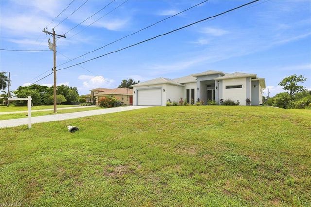 1120 32nd LN, Cape Coral, FL 33909