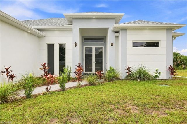 1120 32nd LN, Cape Coral, FL 33909