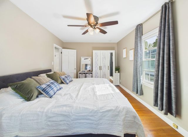 674 Montana Avenue E, Saint Paul, MN 55106