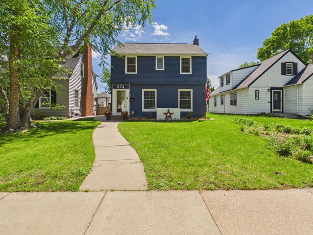 674 Montana Avenue E, Saint Paul, MN 55106