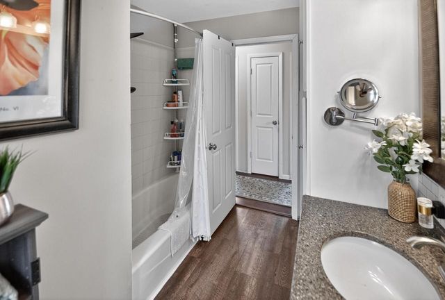 9705 S Veronica DRIVE, Oak Creek, WI 53154