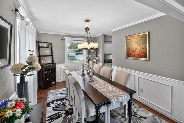 9705 S Veronica DRIVE, Oak Creek, WI 53154