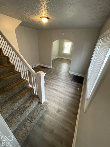923 N Drexel Avenue, Indianapolis, IN 46201