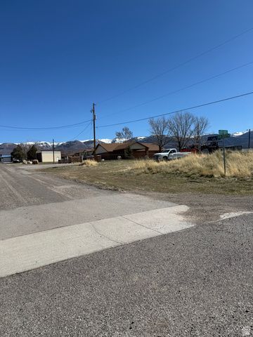 591 E 300 S, Mt Pleasant, UT 84647