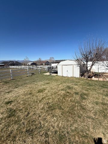 591 E 300 S, Mt Pleasant, UT 84647