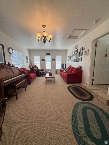 591 E 300 S, Mt Pleasant, UT 84647