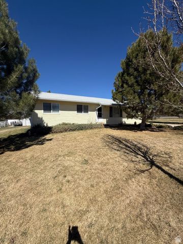 591 E 300 S, Mt Pleasant, UT 84647
