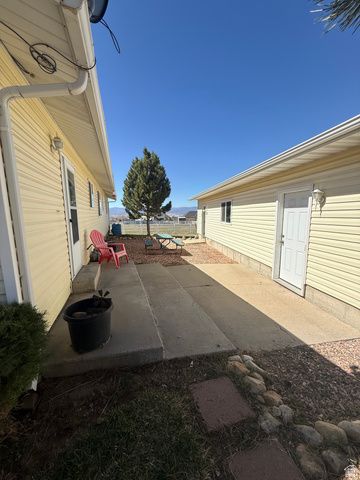 591 E 300 S, Mt Pleasant, UT 84647