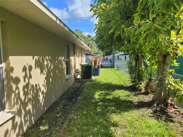707 13TH STREET W, Palmetto, FL 34221