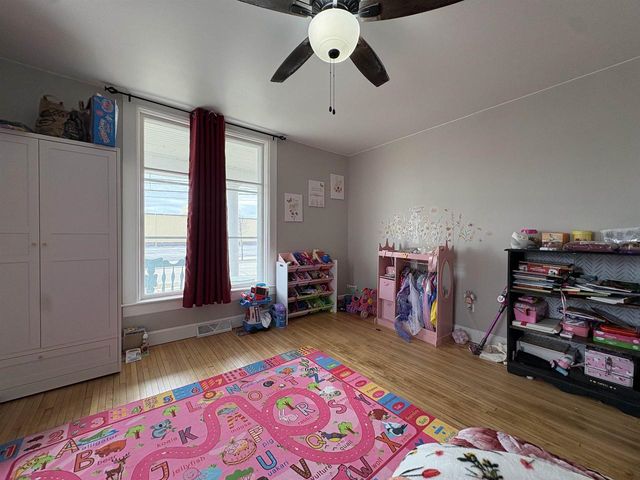 555 PECOR STREET, Oconto, WI 54153