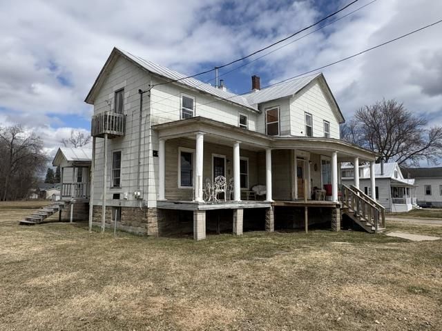 555 PECOR STREET, Oconto, WI 54153