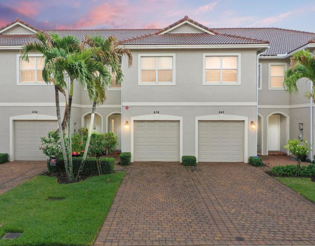 638 SW Glen Crest Way, Stuart, FL 34997