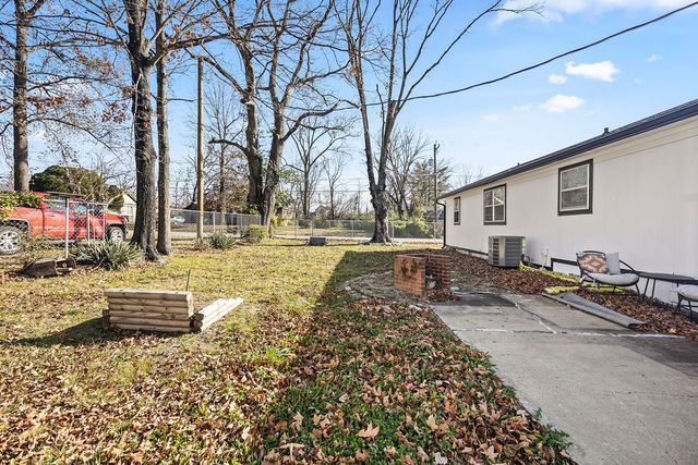 401 W Mulberry Street, Rogers, AR 72756