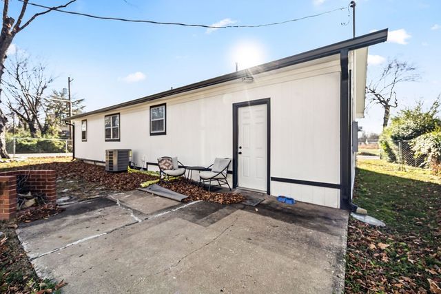 401 W Mulberry Street, Rogers, AR 72756