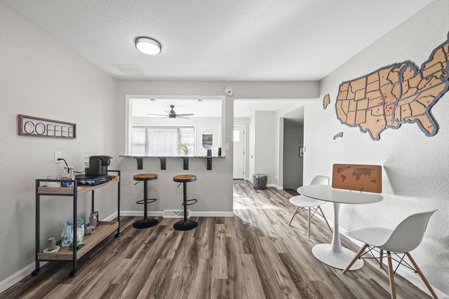 401 W Mulberry Street, Rogers, AR 72756