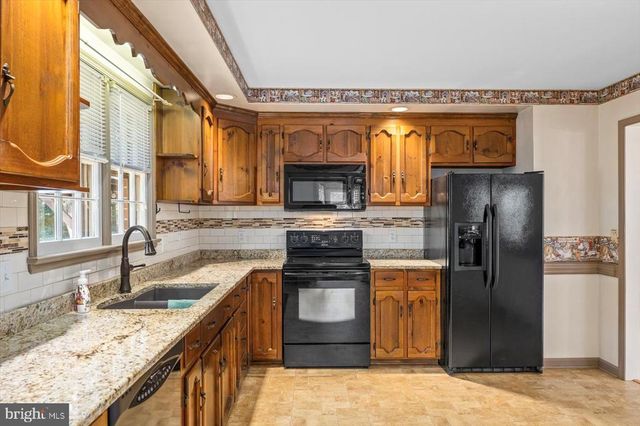 804 ST FRANCES AVE, Mineral, VA 23117