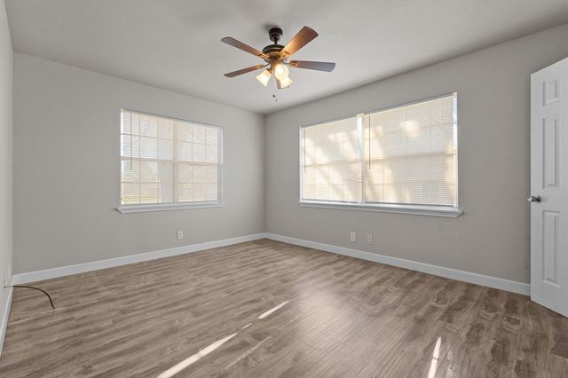 832 N Main Street, Springtown, TX 76082