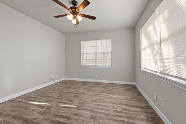 832 N Main Street, Springtown, TX 76082