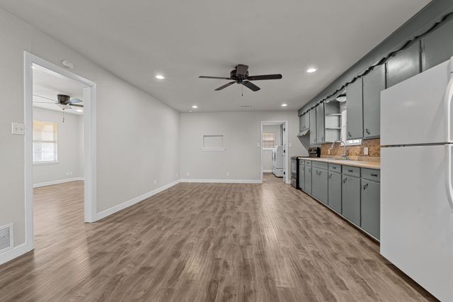 832 N Main Street, Springtown, TX 76082