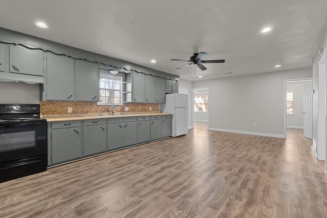 832 N Main Street, Springtown, TX 76082