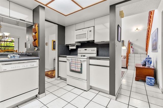 12518 SW 94th Ter 12518, Miami, FL 33186